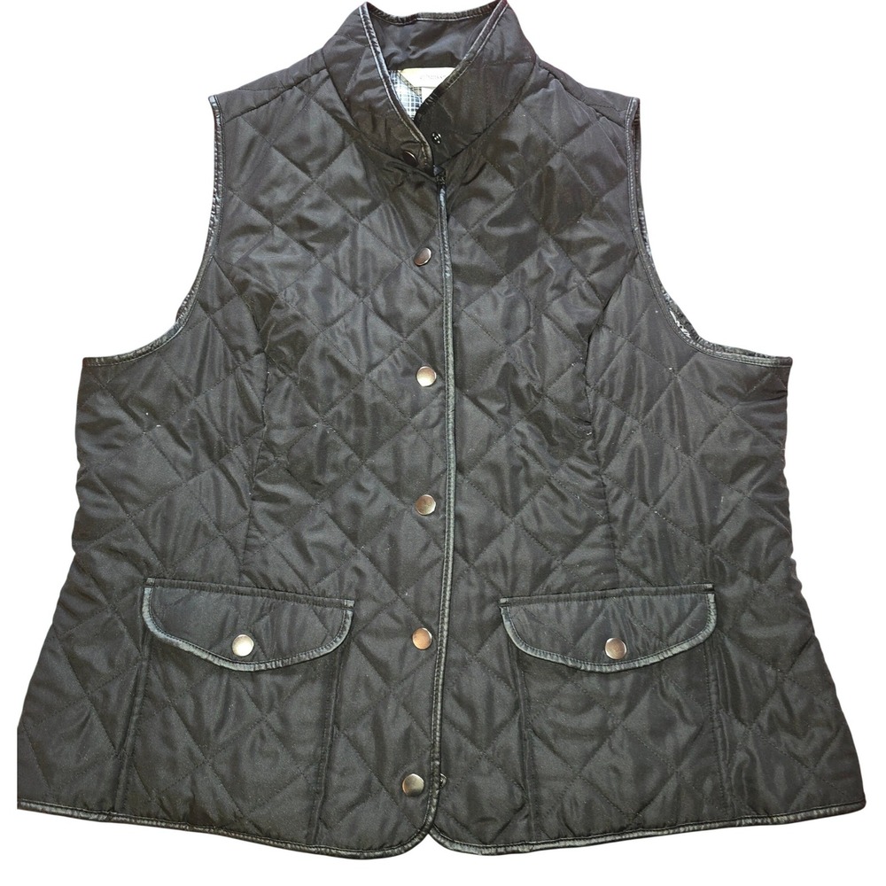 CJ Banks Women's Quilted Black Vest 1X with pockets lined black & white